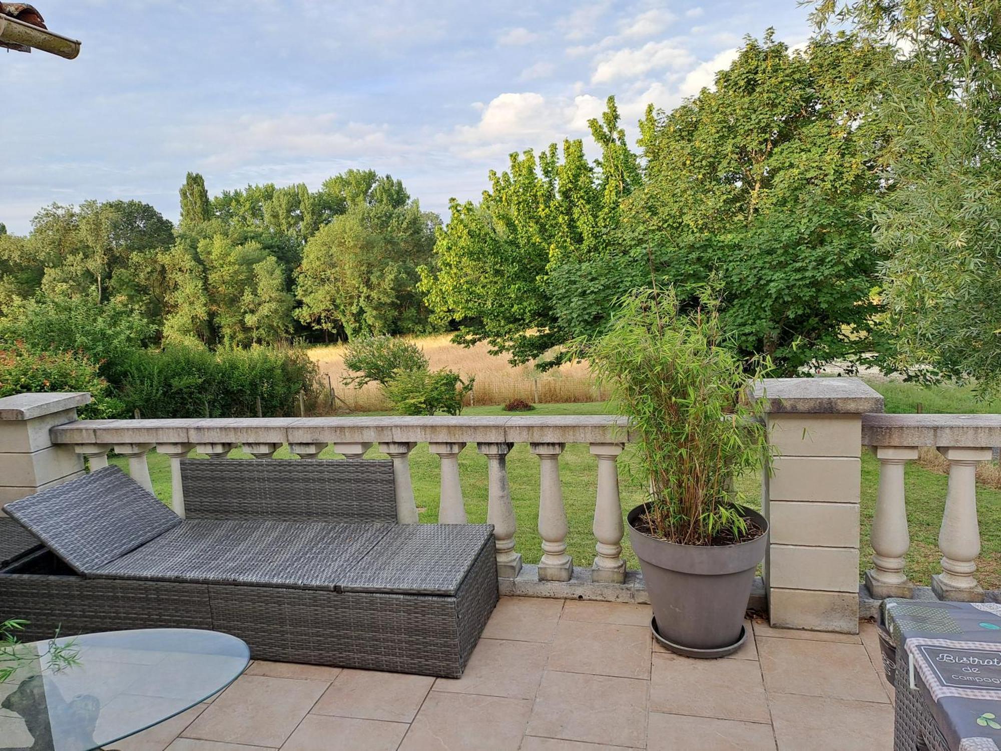 L'Ile Verte Chambre Avec Salle De Bain Privee Champagnac  Exterior photo